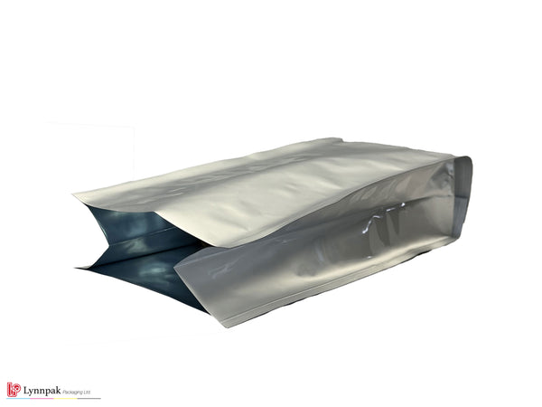 Interior view of Food-grade silver quad seal bag with metalized structure.